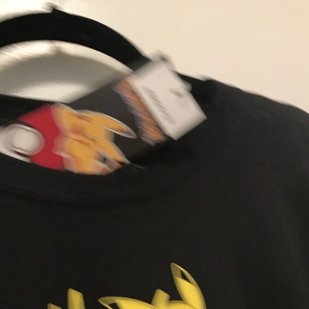 Pokémon Pikachu Japanese Graphic Shirt ThinkGeek NEW Medium - Picture 5 of 6